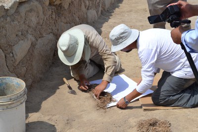 Un-Knotting the Past: Gary Urton on a New Khipu Archive at Inkawasi, Peru