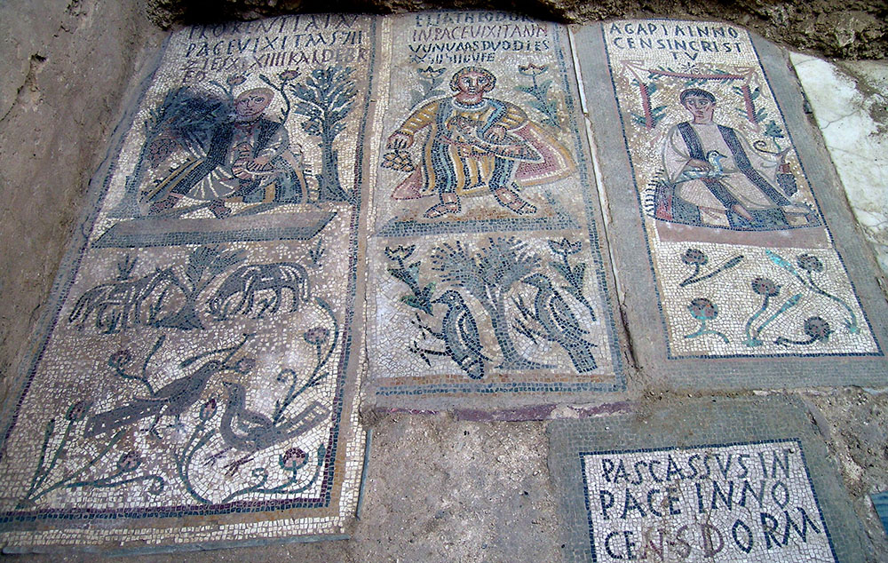 Fig. 5: Tomb mosaics of Florentia, Elia Theodora, and Agapia (Stevens 2006–2007)