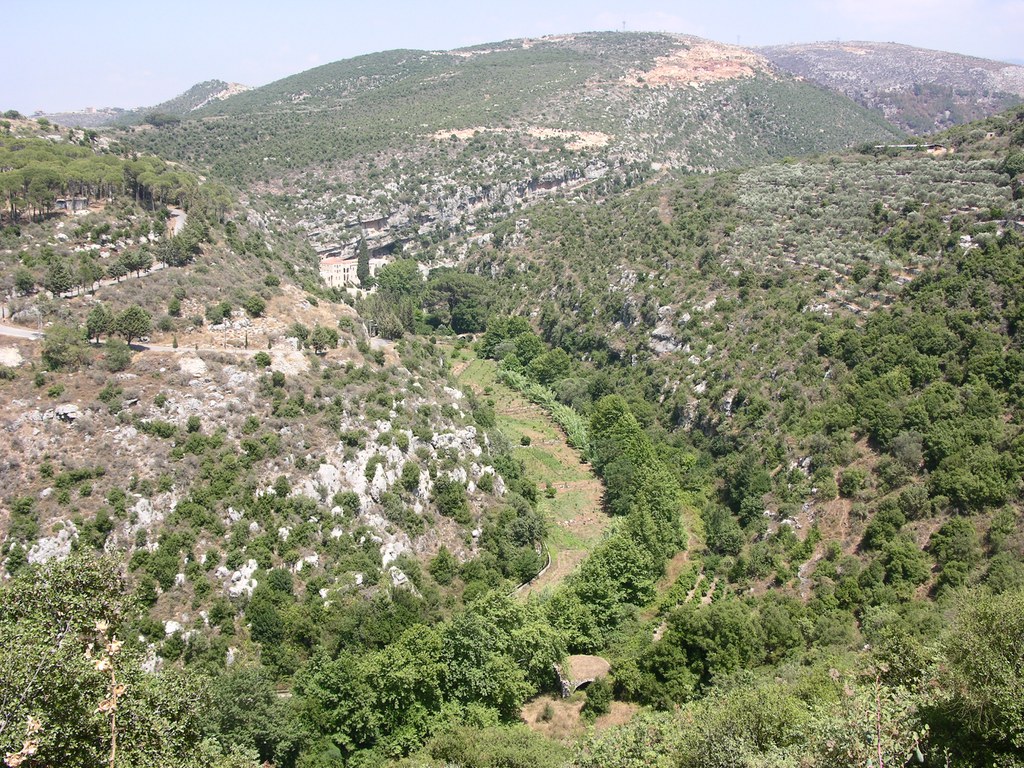 Fig. 1: General view of the valley below Kaftûn village, monastery situated in the center.
