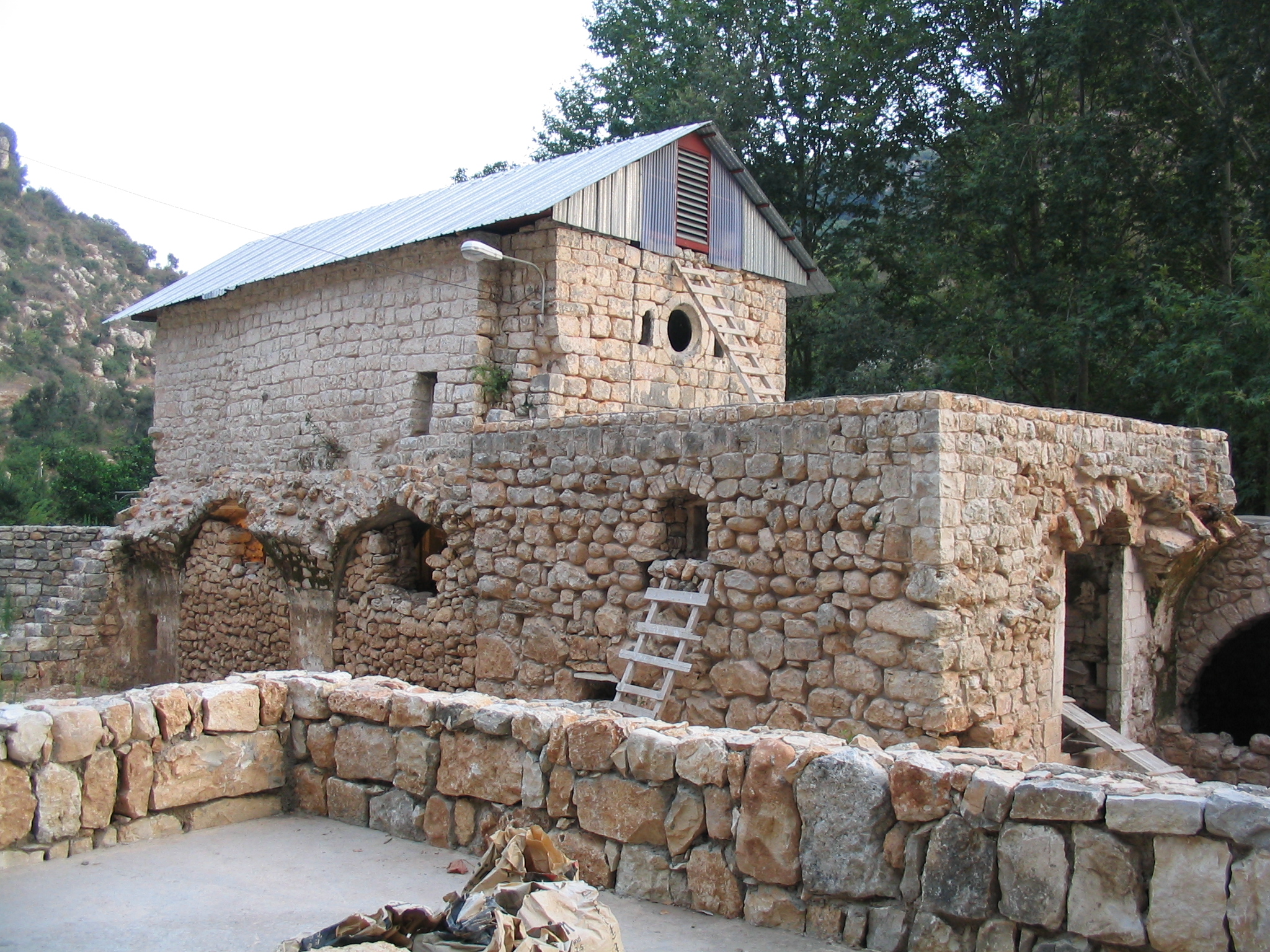 Fig. 2: Church of Mar Sarkis and Bakhos, view from the northwest (Waliszewski and Chmielewski 2009–2010)