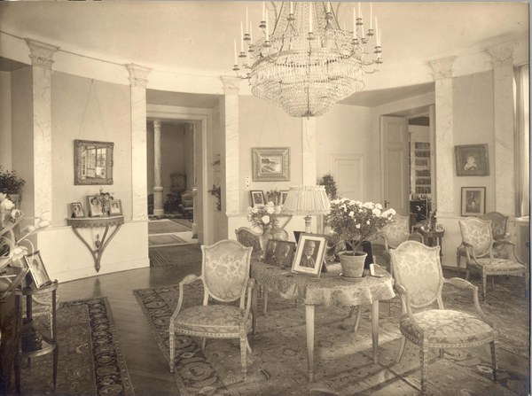American Legation Residence, Stockholm, ca. 1927. Archives, AR.PH.Misc.044, Dumbarton Oaks Research Library and Collection.