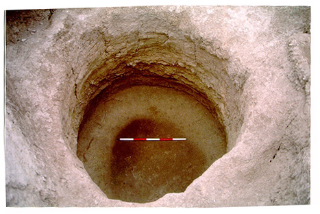 Fig. 5: Ritual pit, López Viejo (Currie 1997–1998)