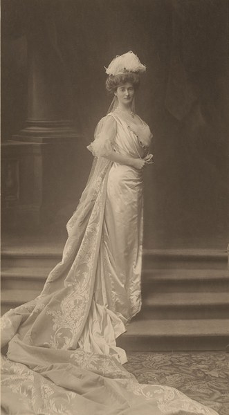 Full-length photograph of Mildred Bliss in a wedding dress