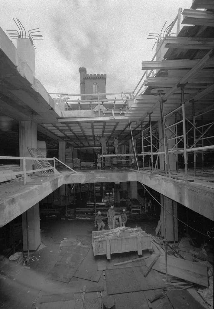 Jeff Tinsley, Construction of staircase in Sackler Gallery, 1985. Historic Images of the Smithsonian, Smithsonian Institution Archives, Image #85-6243-09.