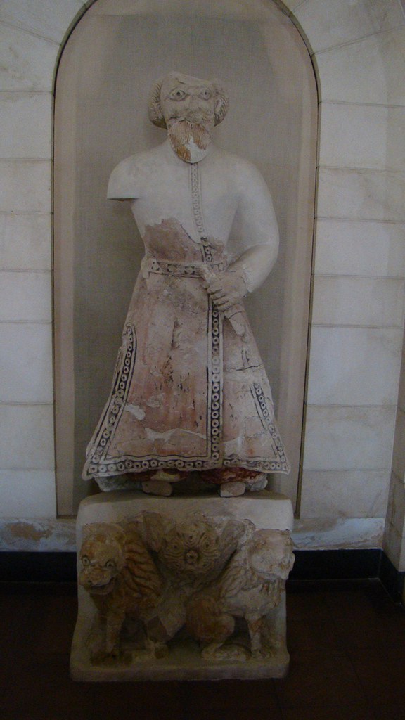 Statue of the caliph from Khirbat al-Mafjar (Hishām’s Palace)